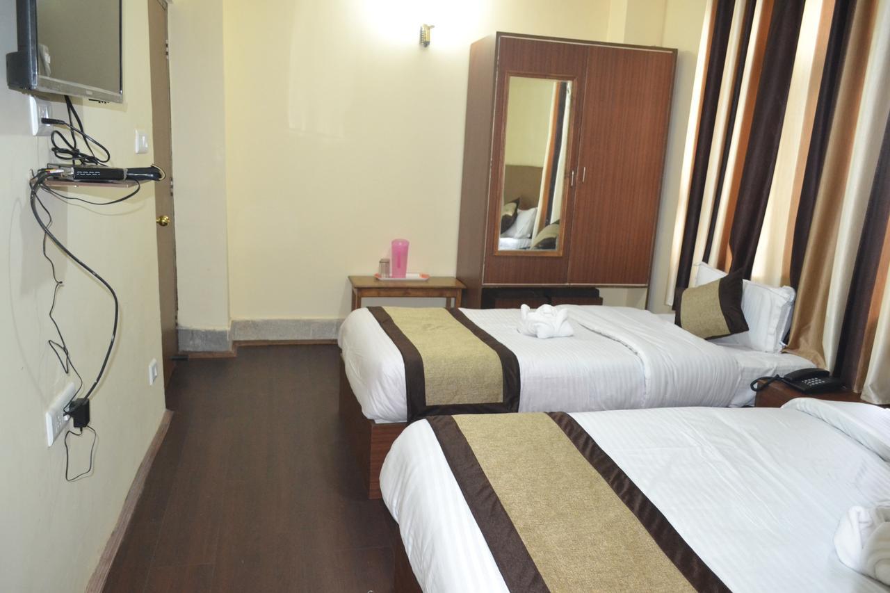 Hotel Madhawi Гангток Экстерьер фото