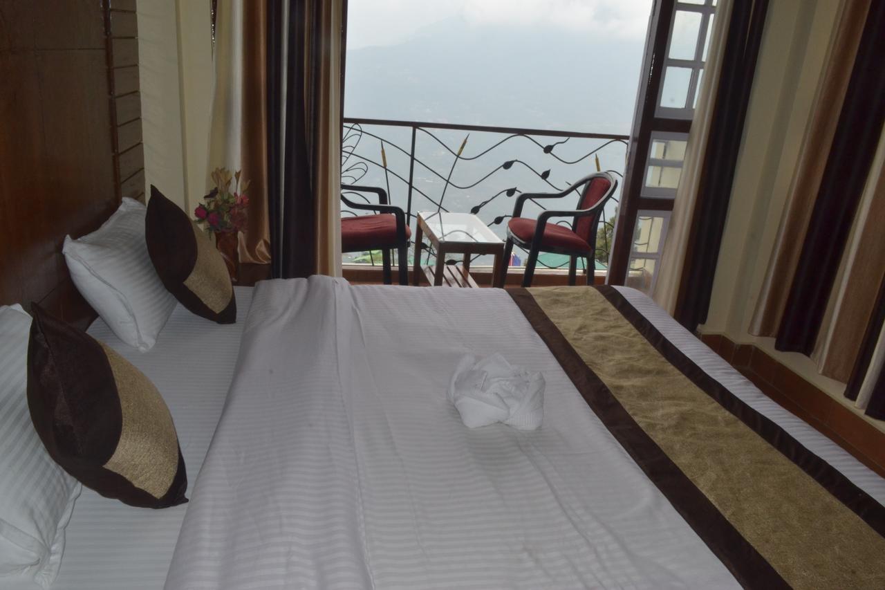 Hotel Madhawi Гангток Экстерьер фото